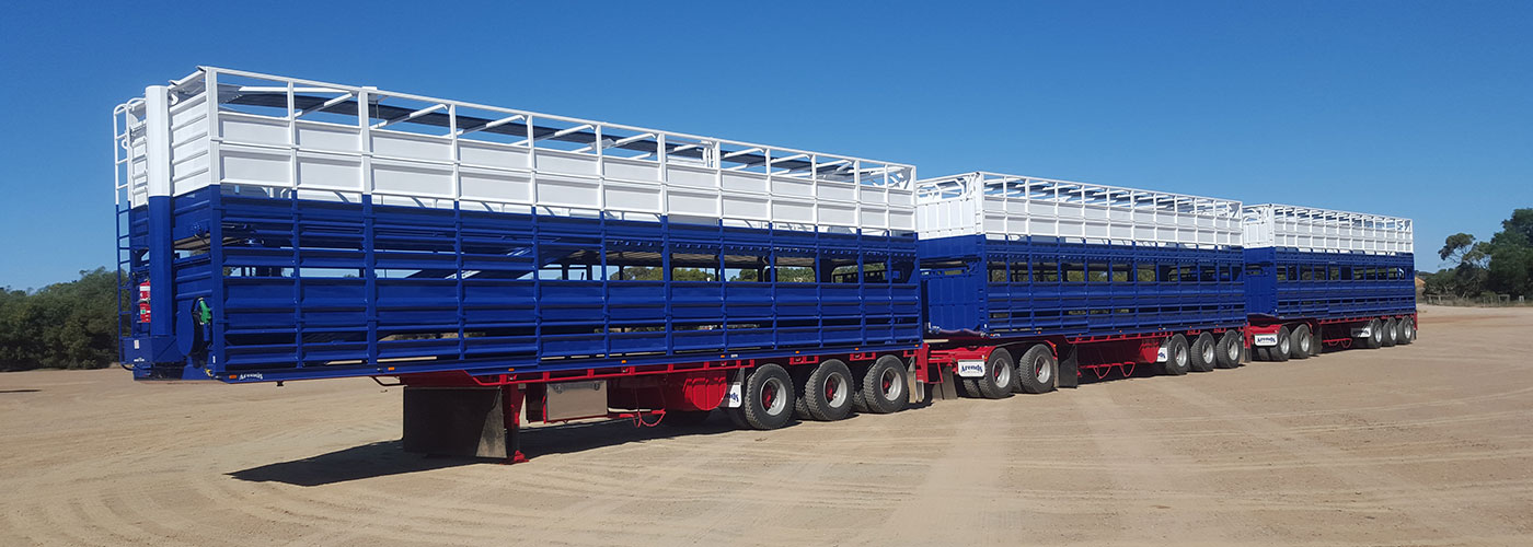 TRIPLE CATTLE ROAD TRAIN